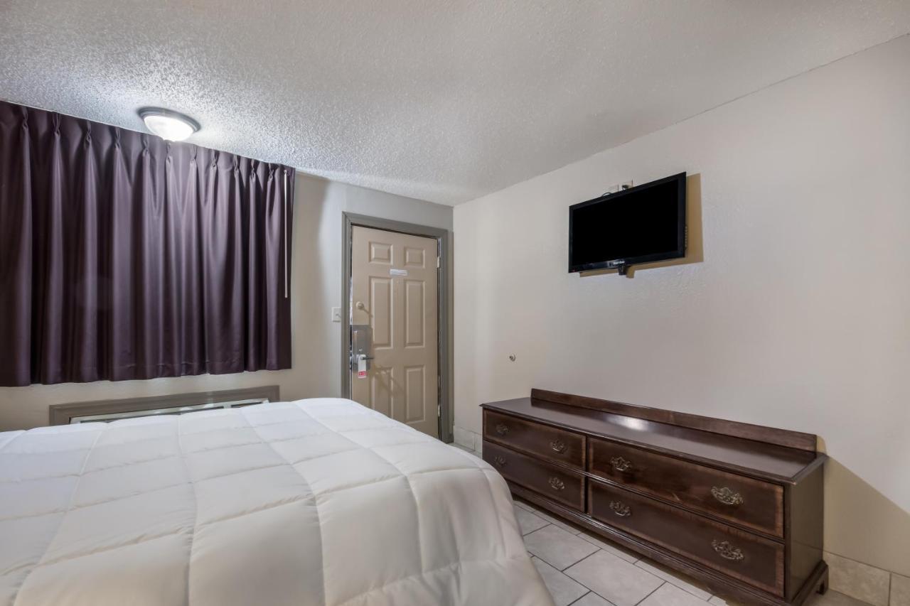 Americas Best Value Inn Woodward At 8Th St Ngoại thất bức ảnh