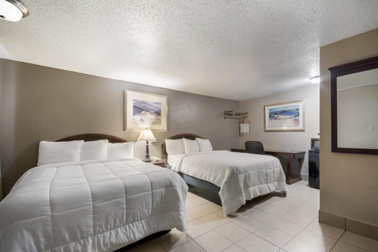 Americas Best Value Inn Woodward At 8Th St Ngoại thất bức ảnh