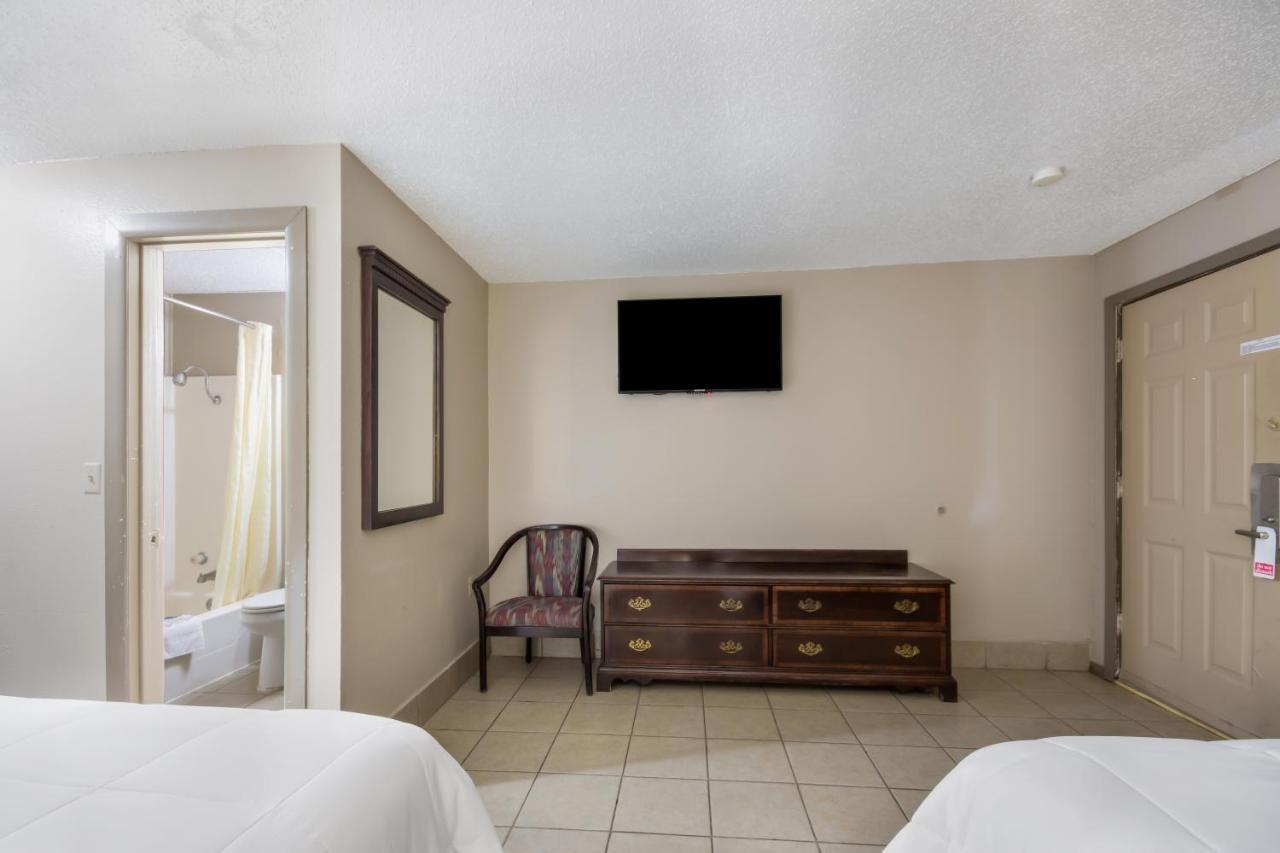 Americas Best Value Inn Woodward At 8Th St Ngoại thất bức ảnh