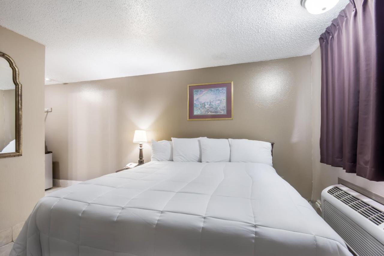 Americas Best Value Inn Woodward At 8Th St Ngoại thất bức ảnh