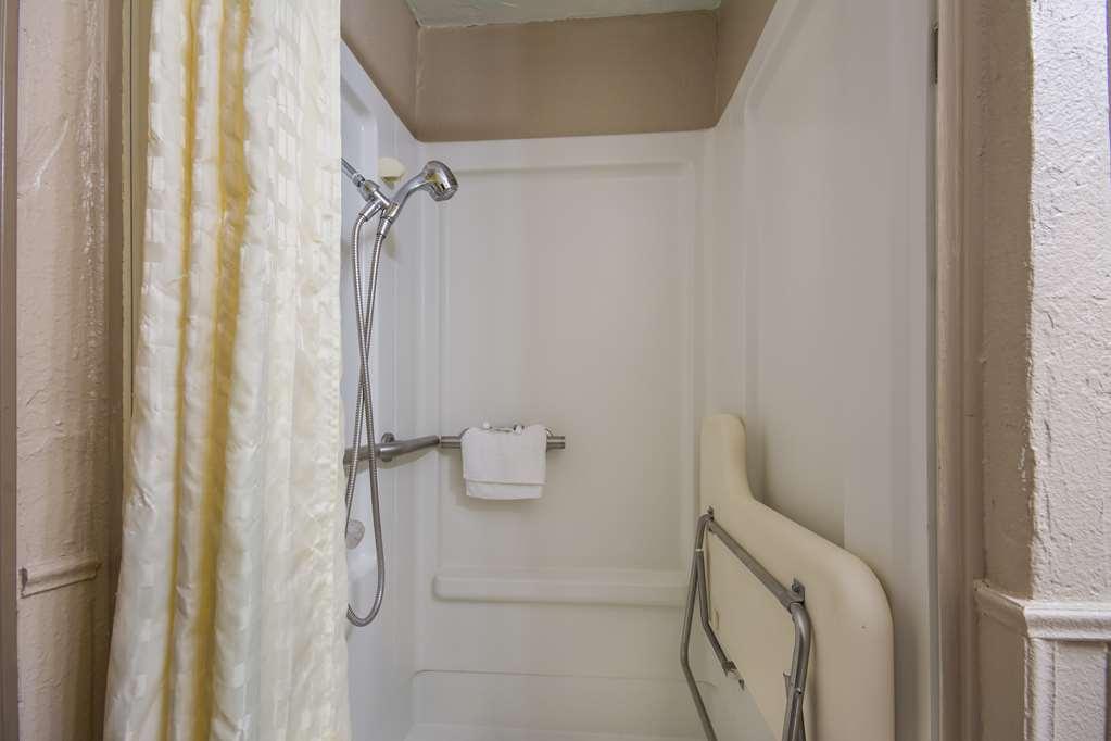 Americas Best Value Inn Woodward At 8Th St Phòng bức ảnh